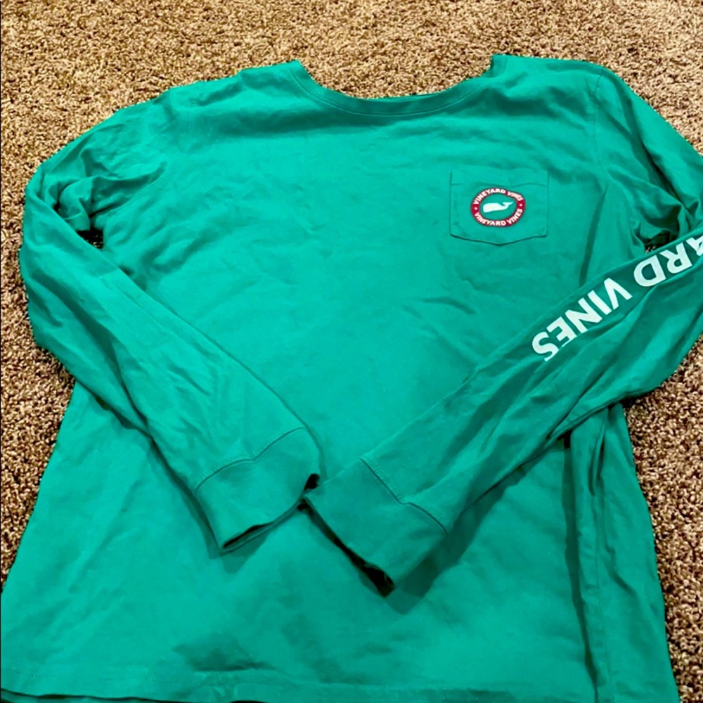 Vineyard vines shirt